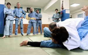 Travail des immobilisations avec Mr Bastelica de L’ ASPTT Judo